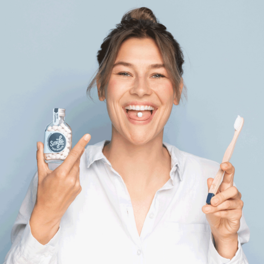 Smyle Zahnputz-Tabletten - Fluorid - Flasche mit 65 Stück Smyle Smyle Zahnputz-Tabletten - Fluorid - Flasche mit 65 Stück
