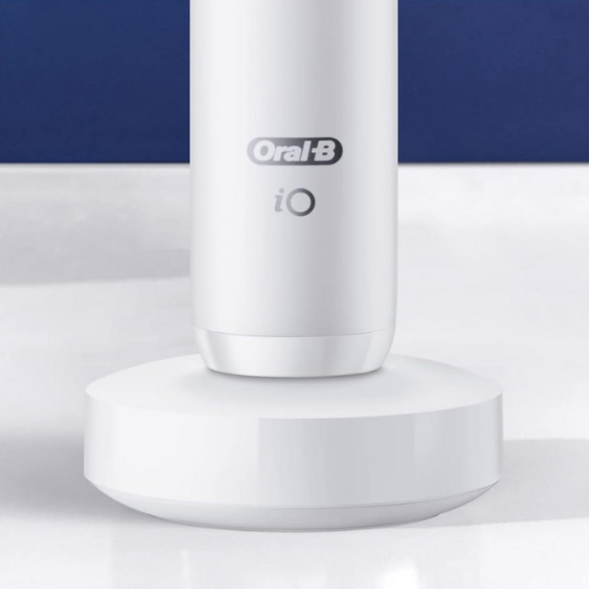 Oral-B Oral-B iO Serie 8 White Alabaster Limited Edition