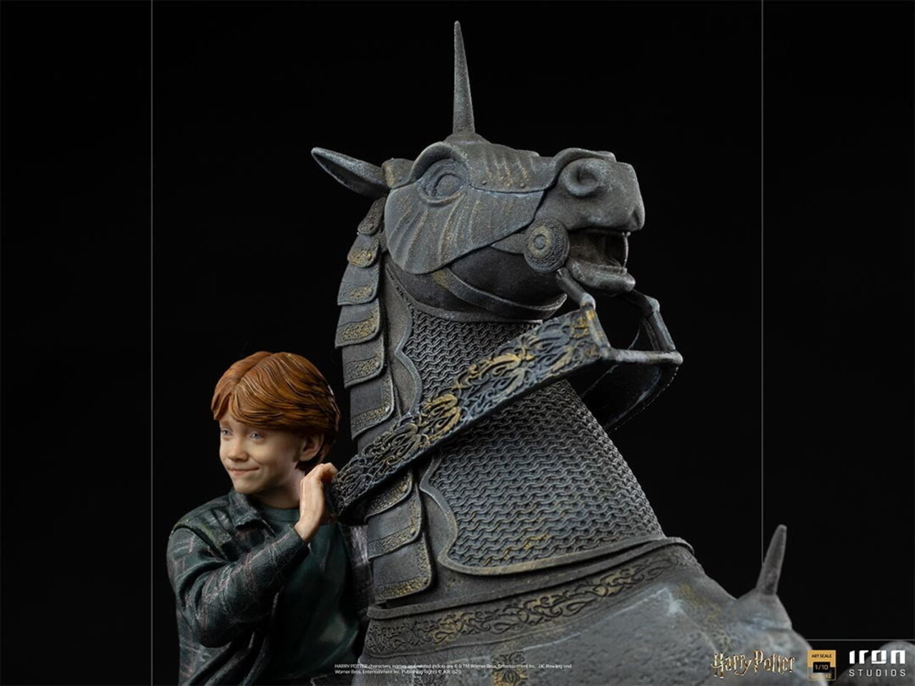 Iron Studios Harry Potter Deluxe Art Scale Statue 1/10 Ron Weasley at the Wizard Chess 35 cm Iron Studios Harry Potter Deluxe Art Scale Statue 1/10 Ron Weasley at the Wizard Chess 35 cm