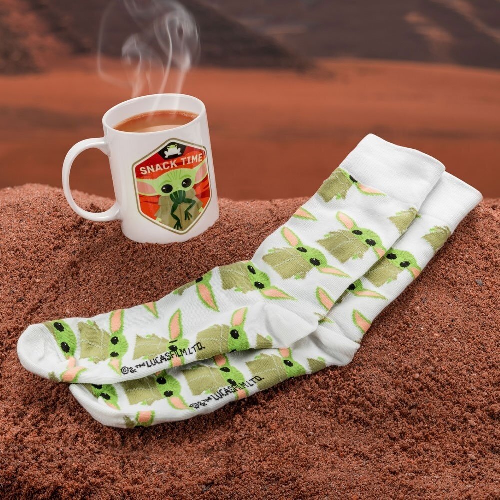 Paladone Star Wars The Mandalorian Mug & Socks Set The Child Paladone Star Wars The Mandalorian Mug & Socks Set The Child