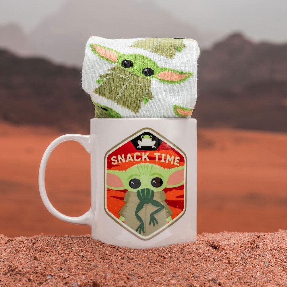 Paladone Star Wars The Mandalorian Mug & Socks Set The Child Paladone Star Wars The Mandalorian Mug & Socks Set The Child