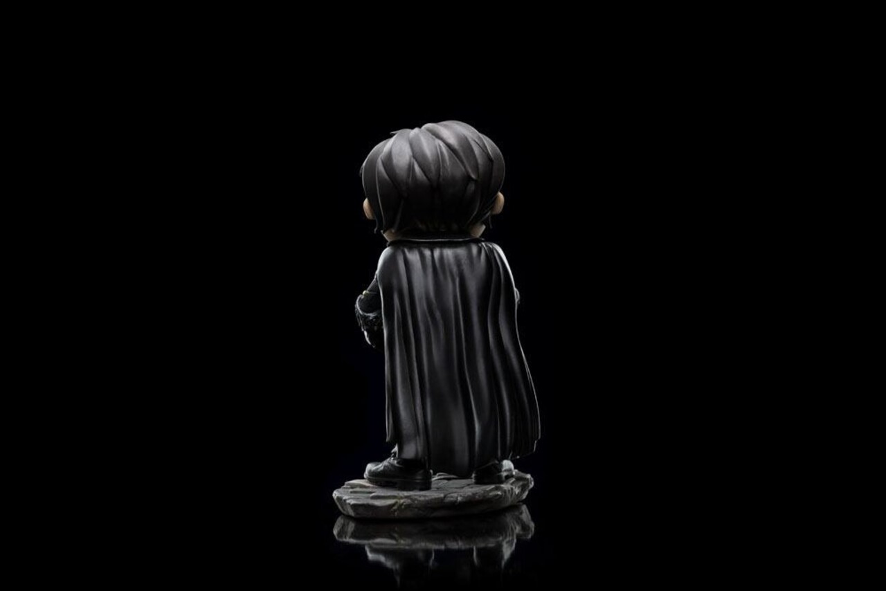 Iron Studios The Batman Mini Co. PVC Figure The Batman Unmasked 16 cm Iron Studios The Batman Mini Co. PVC Figure The Batman Unmasked 16 cm