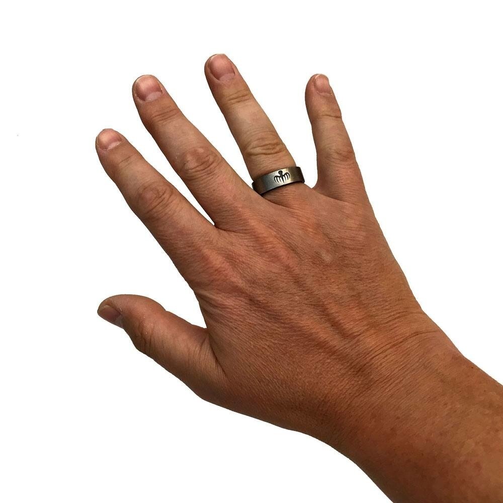 Factory Entertainment James Bond Replica 1/1 The Ring of SPECTRE Agent Factory Entertainment James Bond Replica 1/1 The Ring of SPECTRE Agent