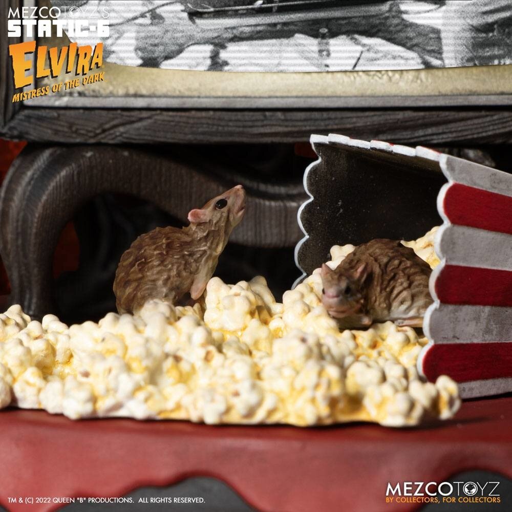 Mezco Toyz Elvira Mistress of the Dark Static-6 Statue 1/6 Elvira 30 cm Mezco Toyz Elvira Mistress of the Dark Static-6 Statue 1/6 Elvira 30 cm