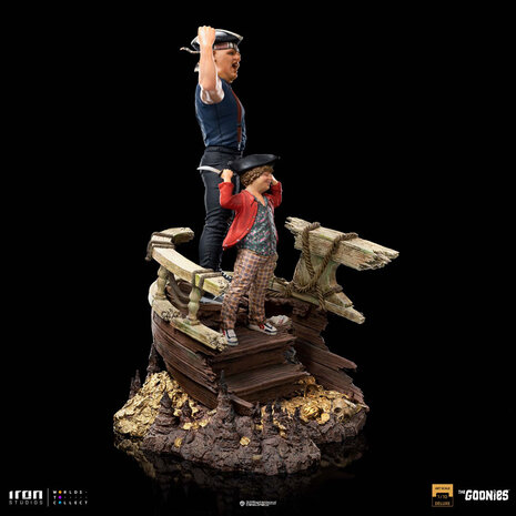 Iron Studios The Goonies Deluxe Art Scale Statue 1/10 Sloth and Chunk 30 cm Iron Studios The Goonies Deluxe Art Scale Statue 1/10 Sloth and Chunk 30 cm