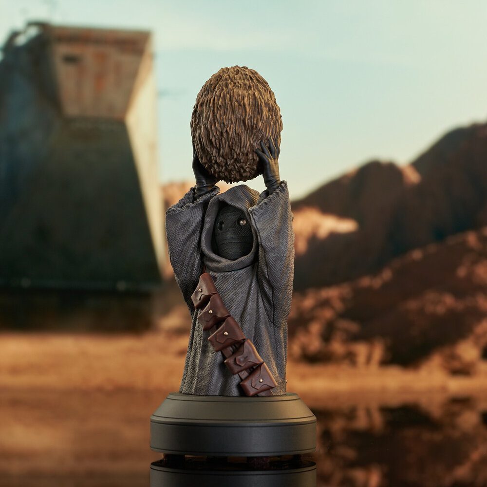 Gentle Giant Star Wars: The Mandalorian Bust 1/6 Offworld Jawa with Mudhorn Egg 15 cm Gentle Giant Star Wars: The Mandalorian Bust 1/6 Offworld Jawa with Mudhorn Egg 15 cm