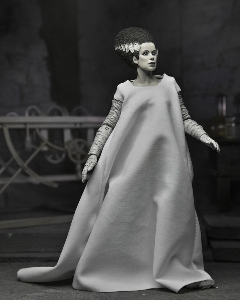 Neca Universal Monsters Action Figure Ultimate Bride of Frankenstein (Black & White) 18 cm Neca Universal Monsters Action Figure Ultimate Bride of Frankenstein (Black & White) 18 cm