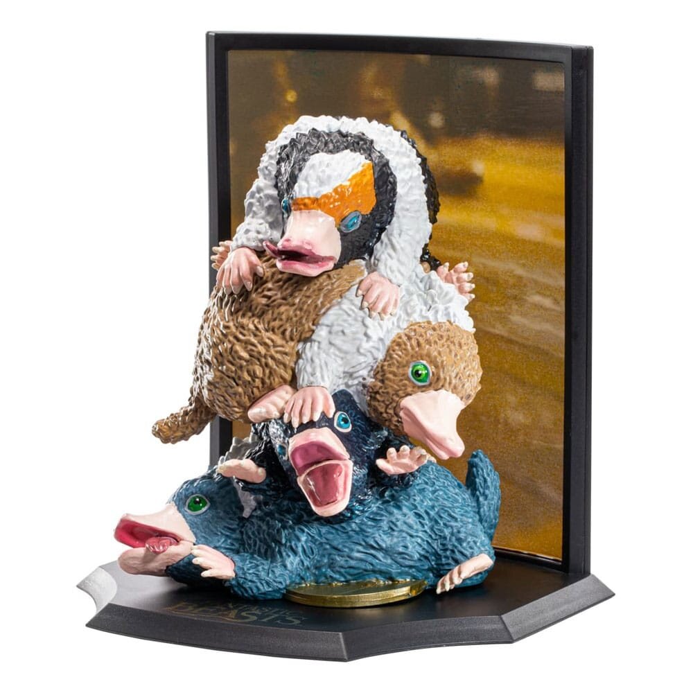 The Noble Collection Fantastic Beasts Toyllectible Treasure Statue Baby Nifflers 13 cm The Noble Collection Fantastic Beasts Toyllectible Treasure Statue Baby Nifflers 13 cm