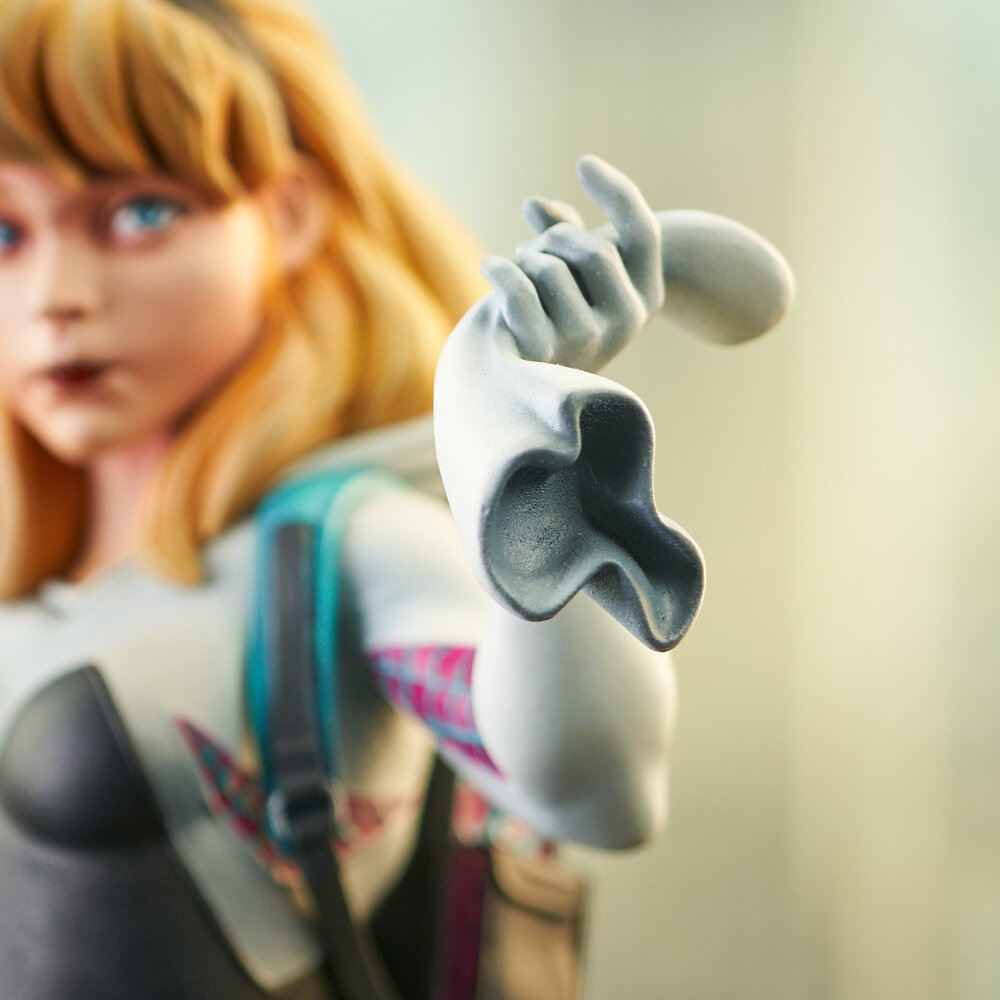 Diamond Select Toys Marvel Comics Bust 1/7 Ghost Spider 15 cm