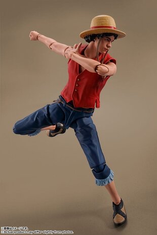  One Piece Monkey D. Luffy S.H. Figuarts Figure : Toys & Games