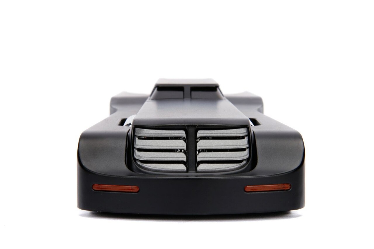 Jada Toys Batman Animated Series Metals Diecast Model 1/24 Batmobile with figure Jada Toys Batman Animated Series Metals Diecast Model 1/24 Batmobile with figure