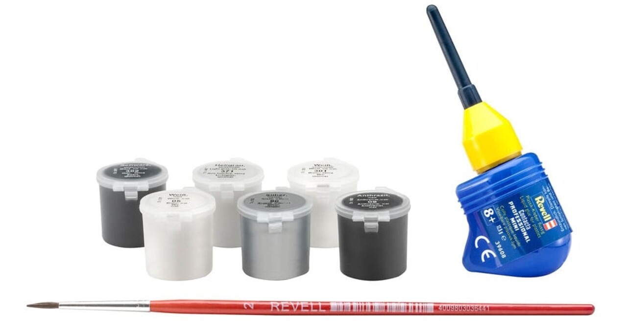 Revell James Bond Model Kit 1/144 Space Shuttle (Moonraker) Revell James Bond Model Kit 1/144 Space Shuttle (Moonraker)