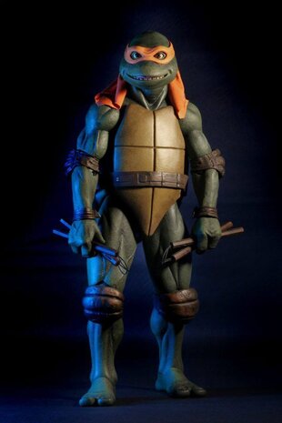  NECA - Teenage Mutant Ninja Turtles (1990 Movie) - 1/4 scale  action figure - Michelangelo : Toys & Games