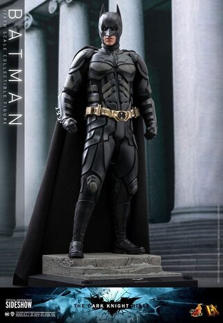 The Dark Knight Rises Movie Masterpiece Action Figures & Diorama 1/6 Batman  Armory with Bruce Wayne 30 cm