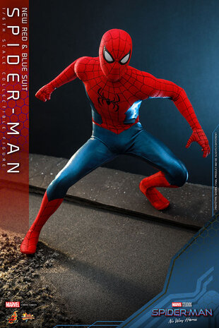 Hot Toys Spider-Man: No Way Home Action Figure 1/6 Spider-Man (New Red and Blue Suit) 28 cm Hot Toys Spider-Man: No Way Home Action Figure 1/6 Spider-Man (New Red and Blue Suit) 28 cm