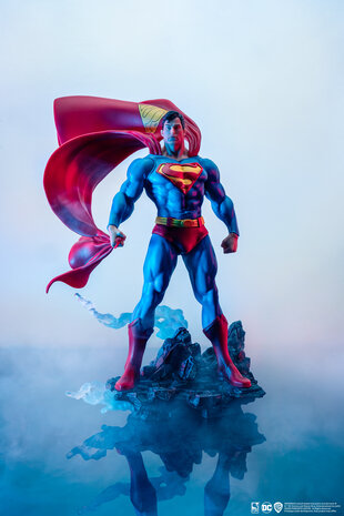 Superman PVC Statue 1/8 Superman Classic Version 30 cm - Planet