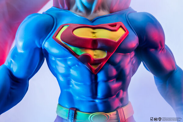 Superman PVC Statue 1/8 Superman Classic Version 30 cm - Planet