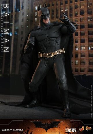 Hot Toys Batman Begins Action Figure 1/6 Batman Exclusive 32 cm