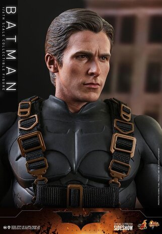 Hot Toys Batman Begins Action Figure 1/6 Batman Exclusive 32 cm