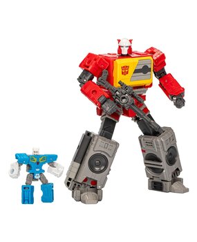 Hasbro The Transformers: The Movie Generations Studio Series Voyager Class Action Figure Autobot Blaster & Eject 16 cm