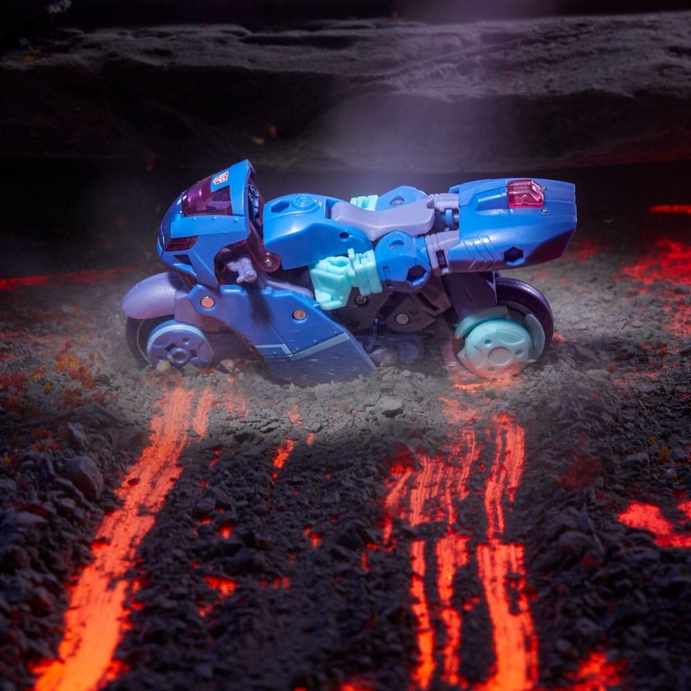 Hasbro Transformers Generations Legacy United Deluxe Class Action Figure Cyberverse Universe Chromia 14 cm Hasbro Transformers Generations Legacy United Deluxe Class Action Figure Cyberverse Universe Chromia 14 cm