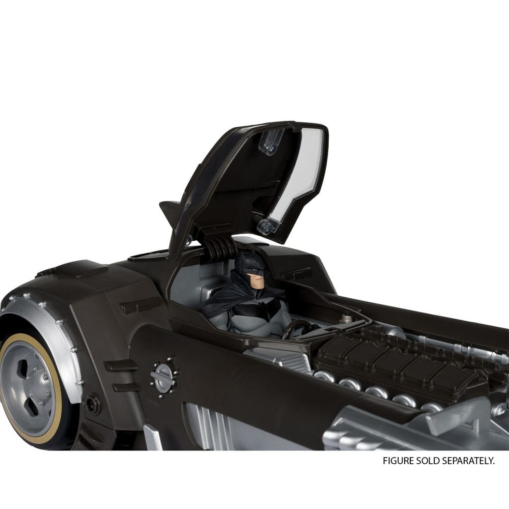 McFarlane Toys DC Multiverse Vehicle White Knight Batmobile (Gold Label) 18 cm McFarlane Toys DC Multiverse Vehicle White Knight Batmobile (Gold Label) 18 cm