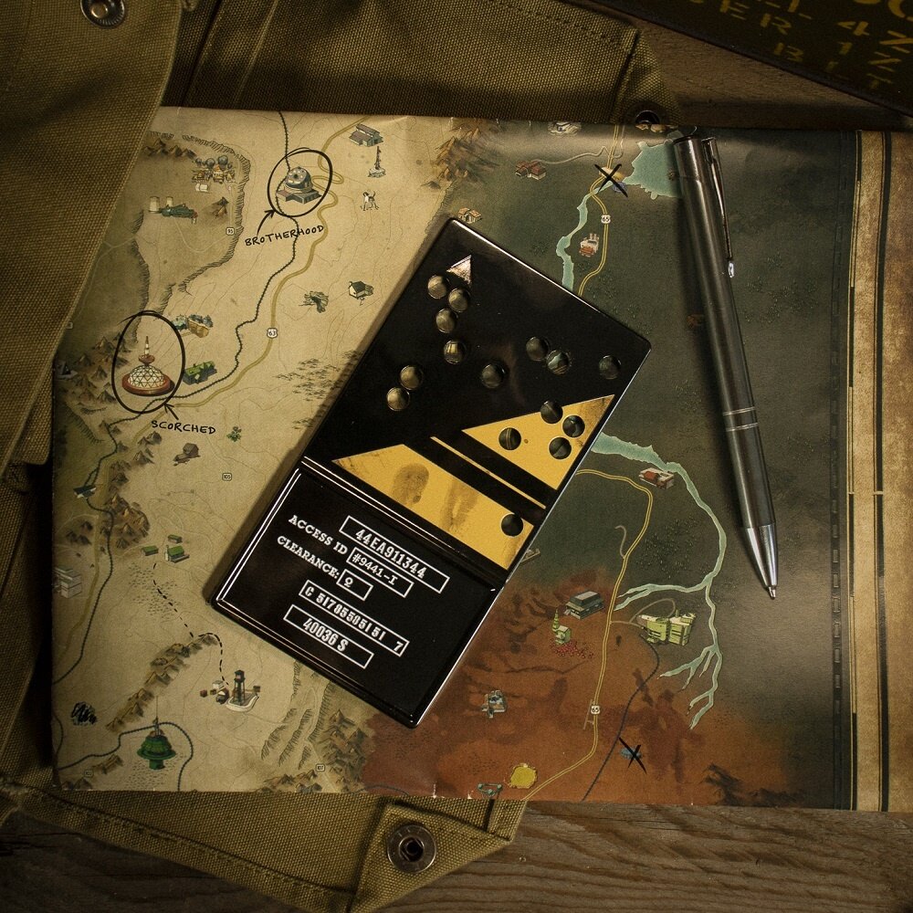 FaNaTtiK Fallout Eternal Replica Nuclear Keycard Limited Edition FaNaTtiK Fallout Eternal Replica Nuclear Keycard Limited Edition