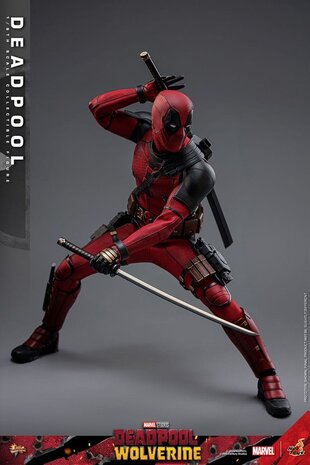 Hot Toys Deadpool & Wolverine Action Figure 1/6 Deadpool 31 cm Hot Toys Deadpool & Wolverine Action Figure 1/6 Deadpool 31 cm