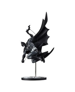 McFarlane Toys DC Direct Batman Black & White Statue 1/10 Batman by Inhyuk Lee 25 cm McFarlane Toys DC Direct Batman Black & White Statue 1/10 Batman by Inhyuk Lee 25 cm