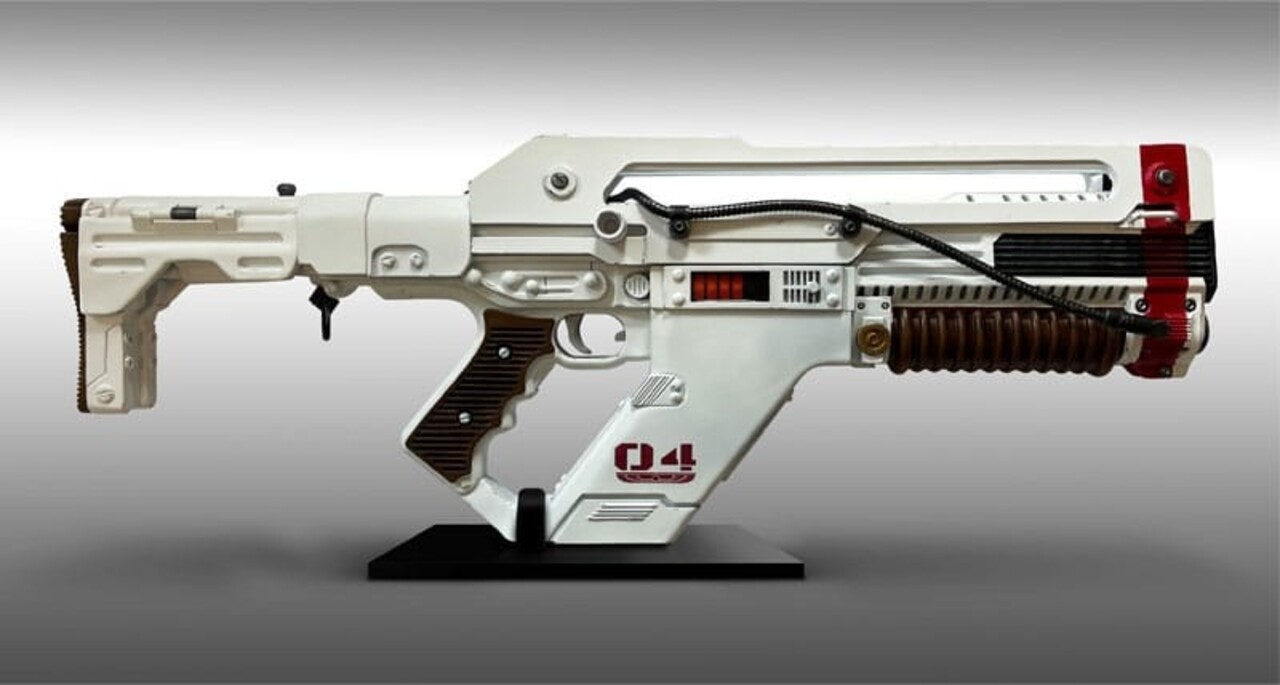 Hollywood Collectibles Group Alien: Romulus Model Life-Size Replica Pulse Rifle 71 cm Hollywood Collectibles Group Alien: Romulus Model Life-Size Replica Pulse Rifle 71 cm