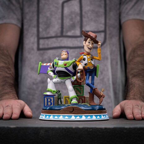 Iron Studios Toy Story Deluxe Art Scale Statue 1/10 Buzz & Woody 21 cm Iron Studios Toy Story Deluxe Art Scale Statue 1/10 Buzz & Woody 21 cm