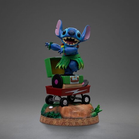 Iron Studios Lilo & Stitch Art Scale Statue 1/10 Stitch Hula 17 cm Iron Studios Lilo & Stitch Art Scale Statue 1/10 Stitch Hula 17 cm