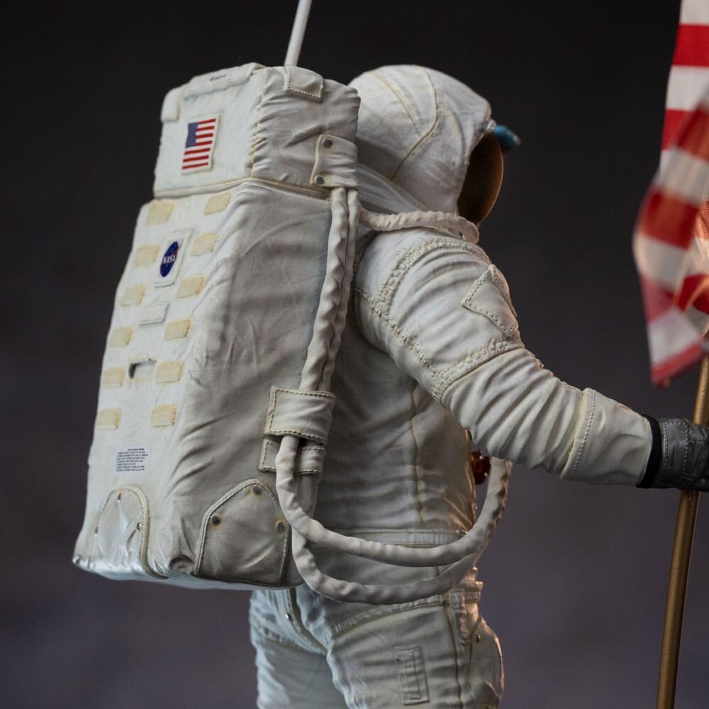 Iron Studios NASA Art Scale Statue 1/10 Apollo 11 Astronaut 23 cm Iron Studios NASA Art Scale Statue 1/10 Apollo 11 Astronaut 23 cm