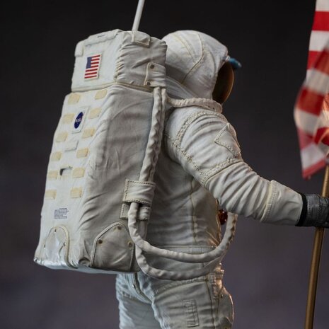 Iron Studios NASA Art Scale Statue 1/10 Apollo 11 Astronaut 23 cm Iron Studios NASA Art Scale Statue 1/10 Apollo 11 Astronaut 23 cm