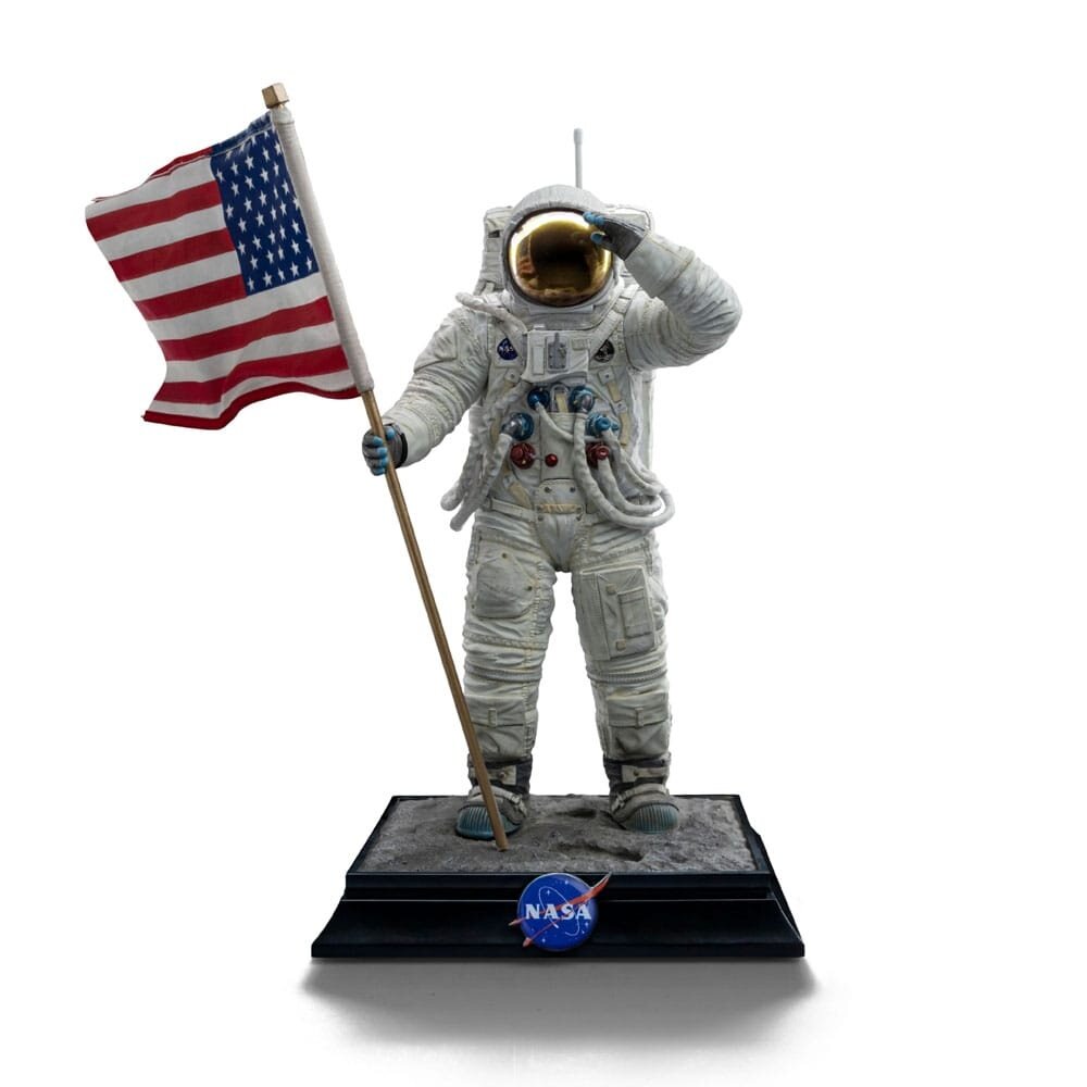 Iron Studios NASA Art Scale Statue 1/10 Apollo 11 Astronaut 23 cm Iron Studios NASA Art Scale Statue 1/10 Apollo 11 Astronaut 23 cm