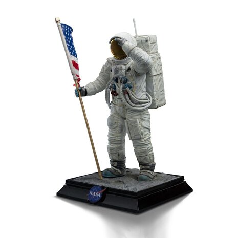 Iron Studios NASA Art Scale Statue 1/10 Apollo 11 Astronaut 23 cm Iron Studios NASA Art Scale Statue 1/10 Apollo 11 Astronaut 23 cm