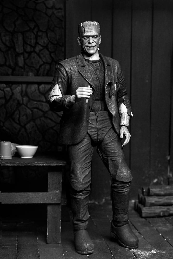 Neca Universal Monsters Action Figure Ultimate Frankenstein's Monster (Bride of Frankenstein) (B&W) 18 cm Neca Universal Monsters Action Figure Ultimate Frankenstein's Monster (Bride of Frankenstein) (B&W) 18 cm