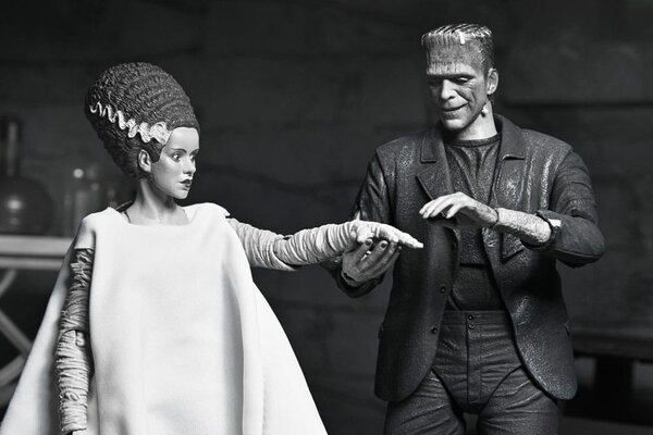 Neca Universal Monsters Action Figure Ultimate Frankenstein's Monster (Bride of Frankenstein) (B&W) 18 cm Neca Universal Monsters Action Figure Ultimate Frankenstein's Monster (Bride of Frankenstein) (B&W) 18 cm
