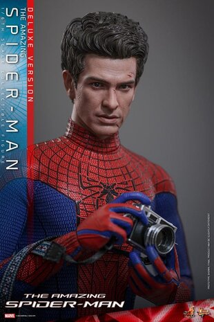 Hot Toys The Amazing Spider-Man Movie Masterpiece Action Figure 1/6 Spider-Man (Deluxe Version) 30 cm Hot Toys The Amazing Spider-Man Movie Masterpiece Action Figure 1/6 Spider-Man (Deluxe Version) 30 cm