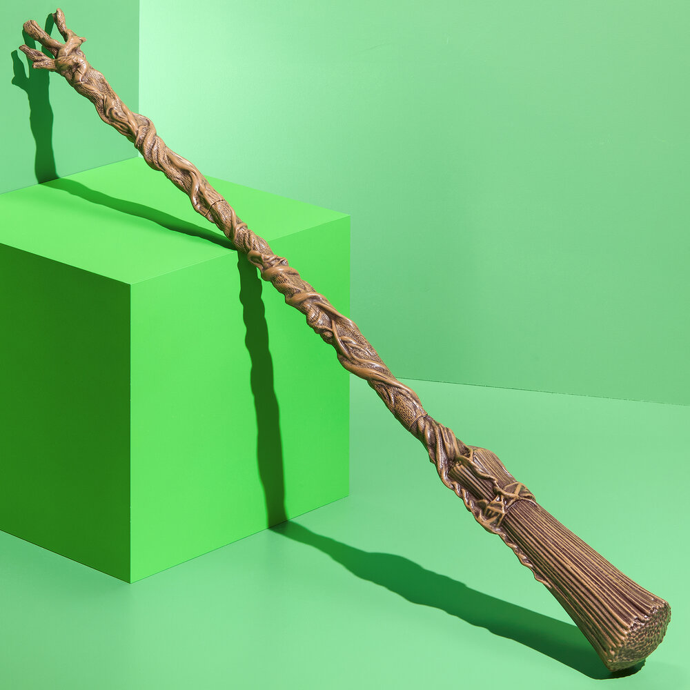 The Noble Collection Wicked Replica 1/1 Elphaba's Broom The Noble Collection Wicked Replica 1/1 Elphaba's Broom