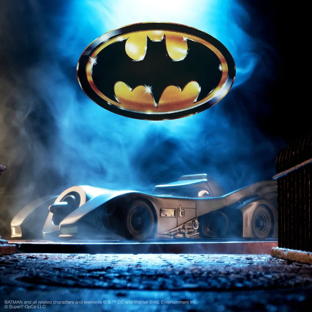 Super7 Batman 1989 Super Cyborg Vehicle Batmobile (Full Color) 33 cm Super7 Batman 1989 Super Cyborg Vehicle Batmobile (Full Color) 33 cm