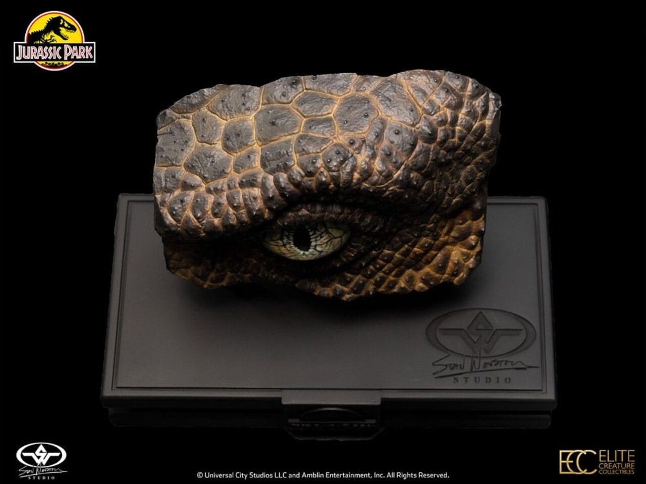 Elite Creature Collectibles Jurassic Park 1/1 Replica Bust Velociraptor Eye 23 cm Elite Creature Collectibles Jurassic Park 1/1 Replica Bust Velociraptor Eye 23 cm