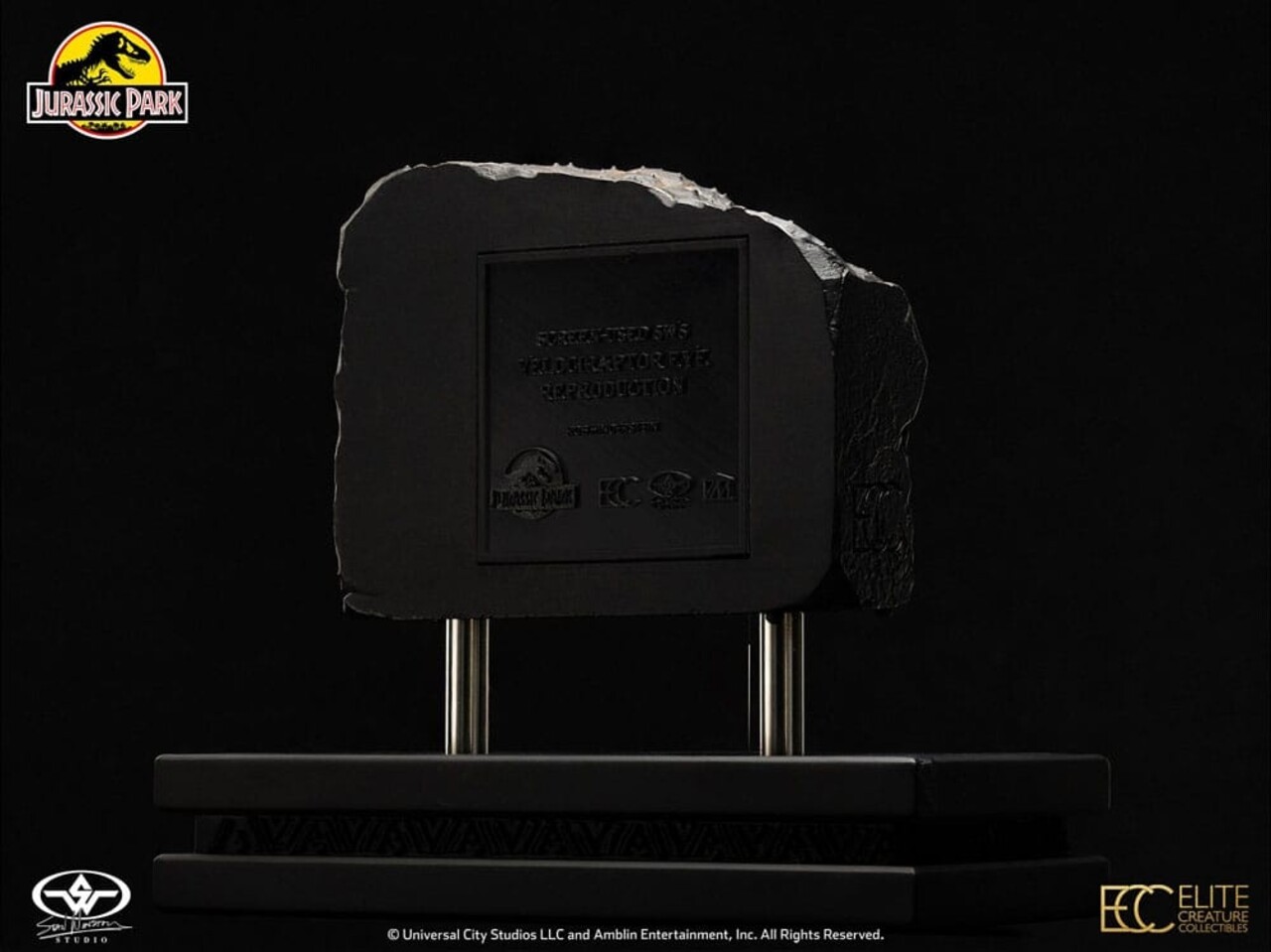 Elite Creature Collectibles Jurassic Park 1/1 Replica Bust Velociraptor Eye 23 cm Elite Creature Collectibles Jurassic Park 1/1 Replica Bust Velociraptor Eye 23 cm