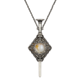 The Noble Collection Fantastic Beasts Replica 1/1 Gellert Grindelwald Pendant (Premium) The Noble Collection Fantastic Beasts Replica 1/1 Gellert Grindelwald Pendant (Premium)