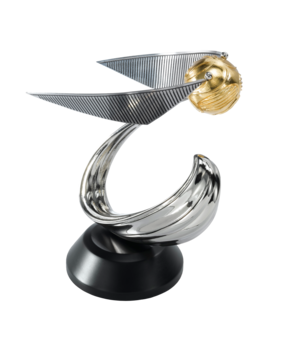 The Noble Collection Harry Potter Beeld Golden Snitch 18 cm The Noble Collection Harry Potter Beeld Golden Snitch 18 cm