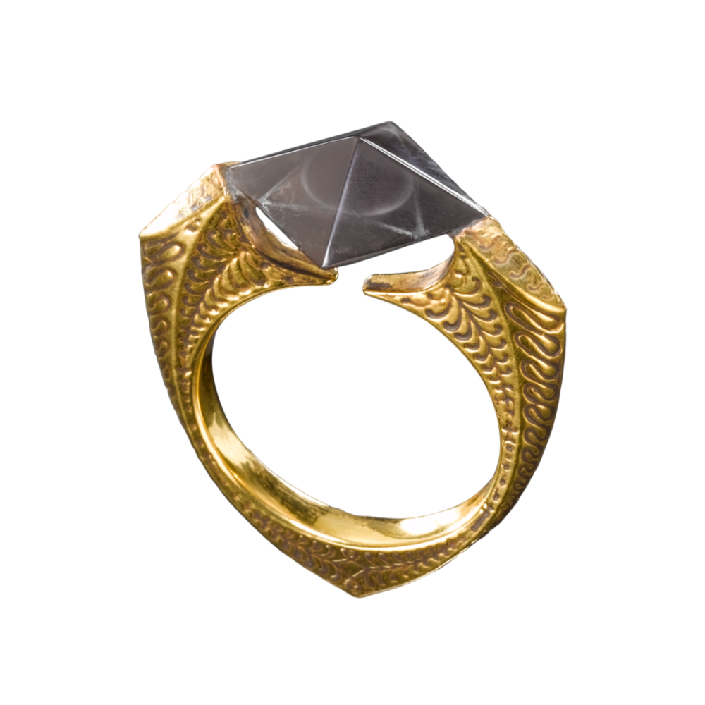 The Noble Collection Harry Potter Replica 1/1 Lord Voldemort's Horcrux Ring The Noble Collection Harry Potter Replica 1/1 Lord Voldemort's Horcrux Ring