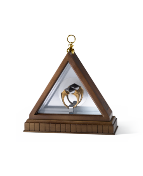 The Noble Collection Harry Potter Replica 1/1 Lord Voldemort's Horcrux Ring The Noble Collection Harry Potter Replica 1/1 Lord Voldemort's Horcrux Ring