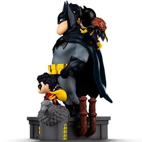 Iron Studios Batman Animated Icons PVC Figure Batman Family 18 cm