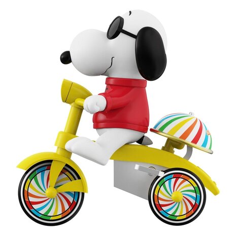 Super7 Peanuts Super Cycles Action Figure Joe Cool (Red with Yellow Trike) 13 cm Super7 Peanuts Super Cycles Action Figure Joe Cool (Red with Yellow Trike) 13 cm