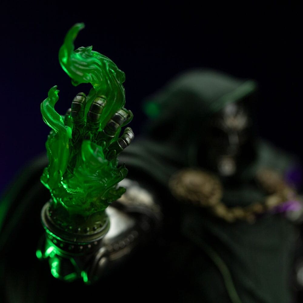 Iron Studios The Infinity Gauntlet Art Scale Statue 1/10 Doctor Doom Deluxe Edition 42 cm Iron Studios The Infinity Gauntlet Art Scale Statue 1/10 Doctor Doom Deluxe Edition 42 cm